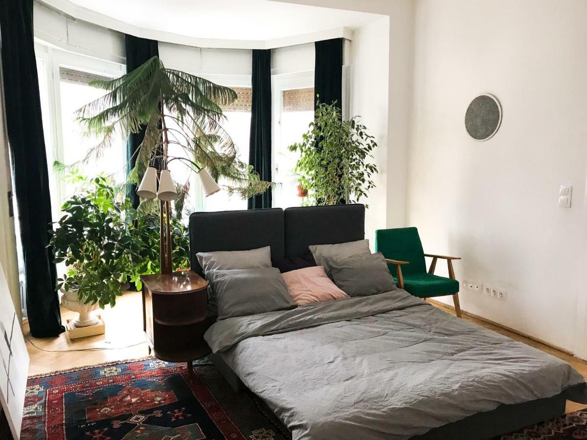 Spacious Bauhaus Icon Flat With Fitness Room In Central Buda, Close To The River And Margaret Island Budapest Eksteriør bilde