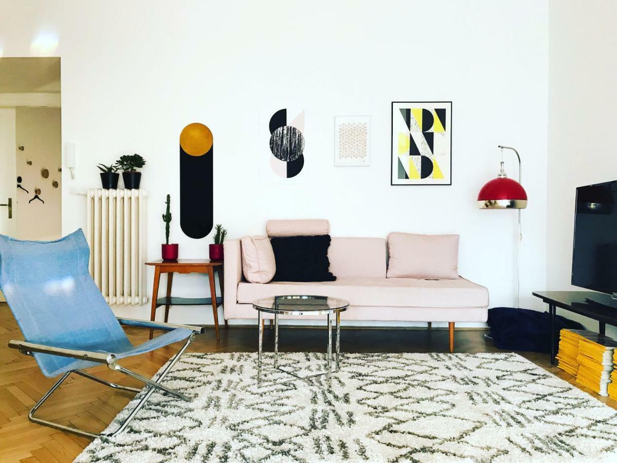 Spacious Bauhaus Icon Flat With Fitness Room In Central Buda, Close To The River And Margaret Island Budapest Eksteriør bilde