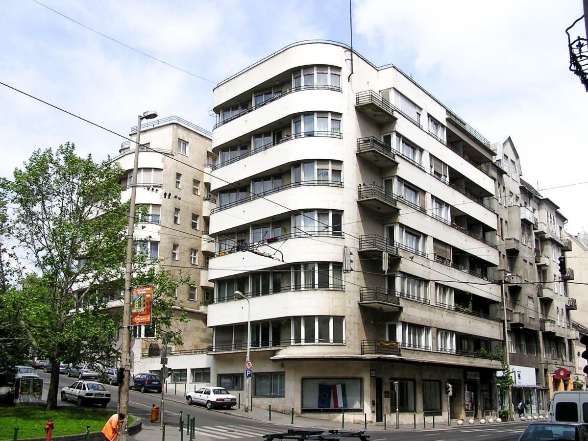 Spacious Bauhaus Icon Flat With Fitness Room In Central Buda, Close To The River And Margaret Island Budapest Eksteriør bilde